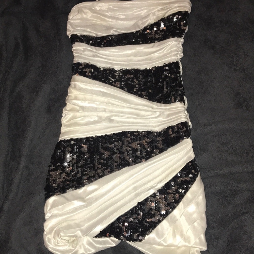 Sparkled dress